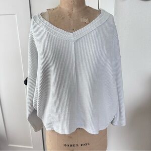 POL Women's Boho Style White V-Neck Oversized Top White Size Large